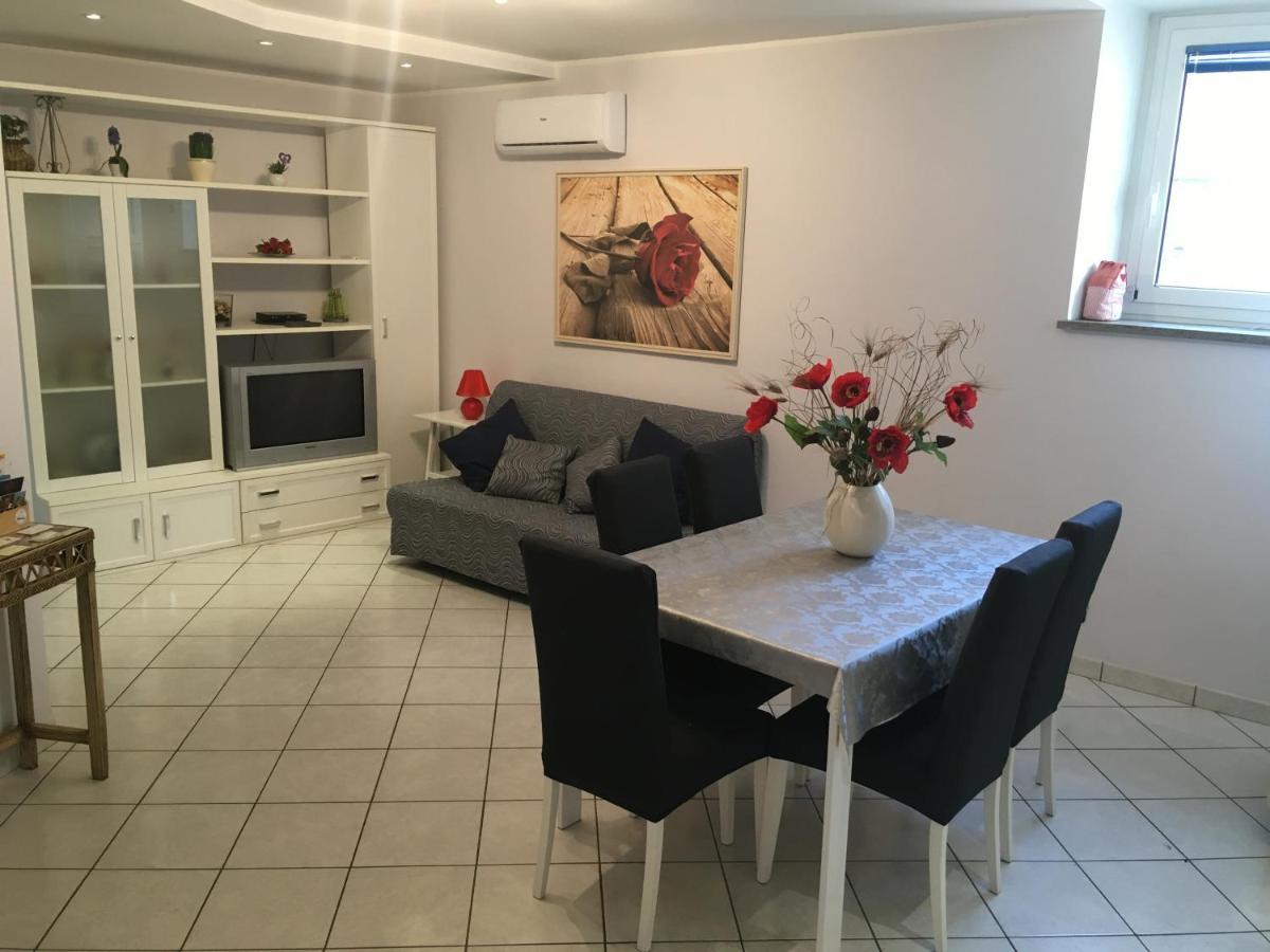 הוילה סוטרי Platea Cavour מראה חיצוני תמונה